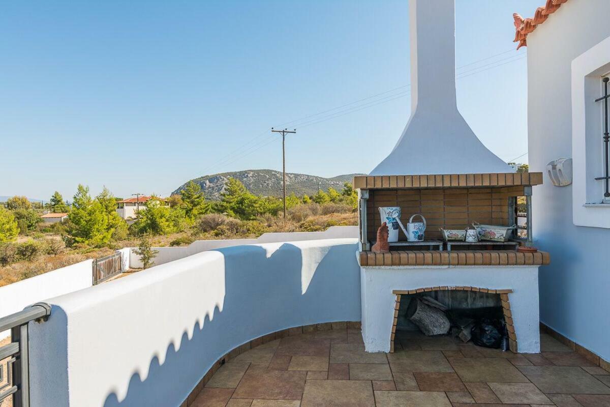 Вилла House Next To The Sea Эрмиони Экстерьер фото